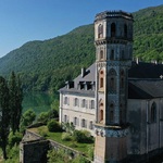 © Visite guidée des appartements royaux et de la terrasse de l'Abbaye d'Hautecombe - Communauté du Chemin Neuf