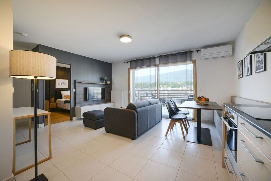 © location-4etoiles-aixlesbainsrivieradesalpes-exception-terrasse - Anthony Cottarel