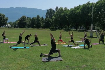 © Group classes room or outside: Cardio-Boxe/ Crosstraining/ Reinforcement - Fitnesslac