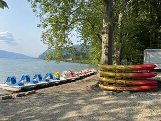 © R Evasion : noleggio di pedalò, canoe e stand up paddle - Libre de droit