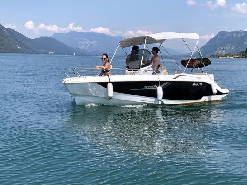 © Cap Vert Boat Rentals - libre de droit