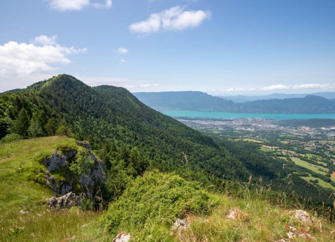 Randonnée douce : 3 idées de belles randonnées | Aix les Bains Riviera des Alpes Sentier des Crêtes du Mont-Revard